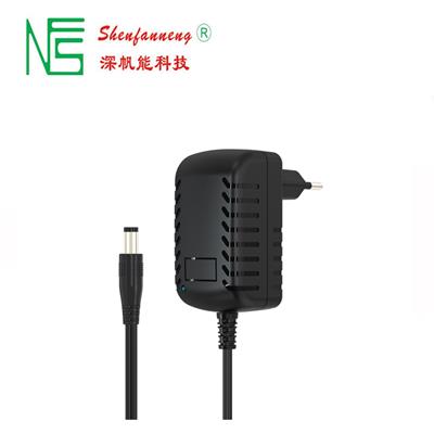 深帆能-16.8V2A恒流恒流帶轉(zhuǎn)燈功能充電器